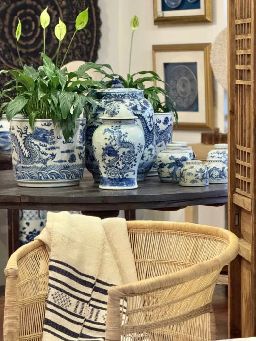 Sztuka Dekoracji Z Porcelany Od Chinskich Korzeni Do Polskich Mistrzow