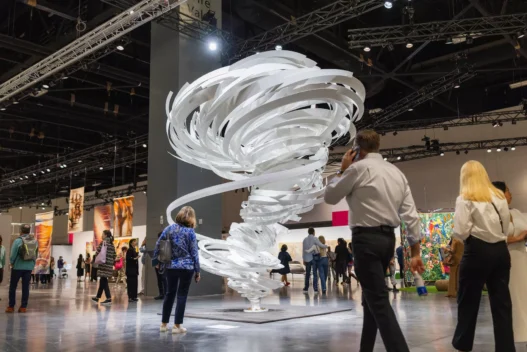 Art Basel Miami Beach Przewodnik Po Najwazniejszych Targach Sztuki W Usa